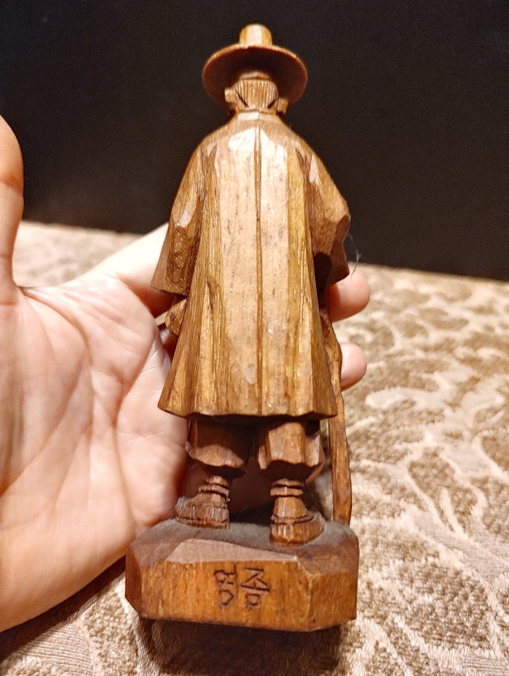 🔸⛩️🔸Intricate Artist Signed Antique Vtg Hand Carved Asian Oriental Figurine - Picture 2 of 10